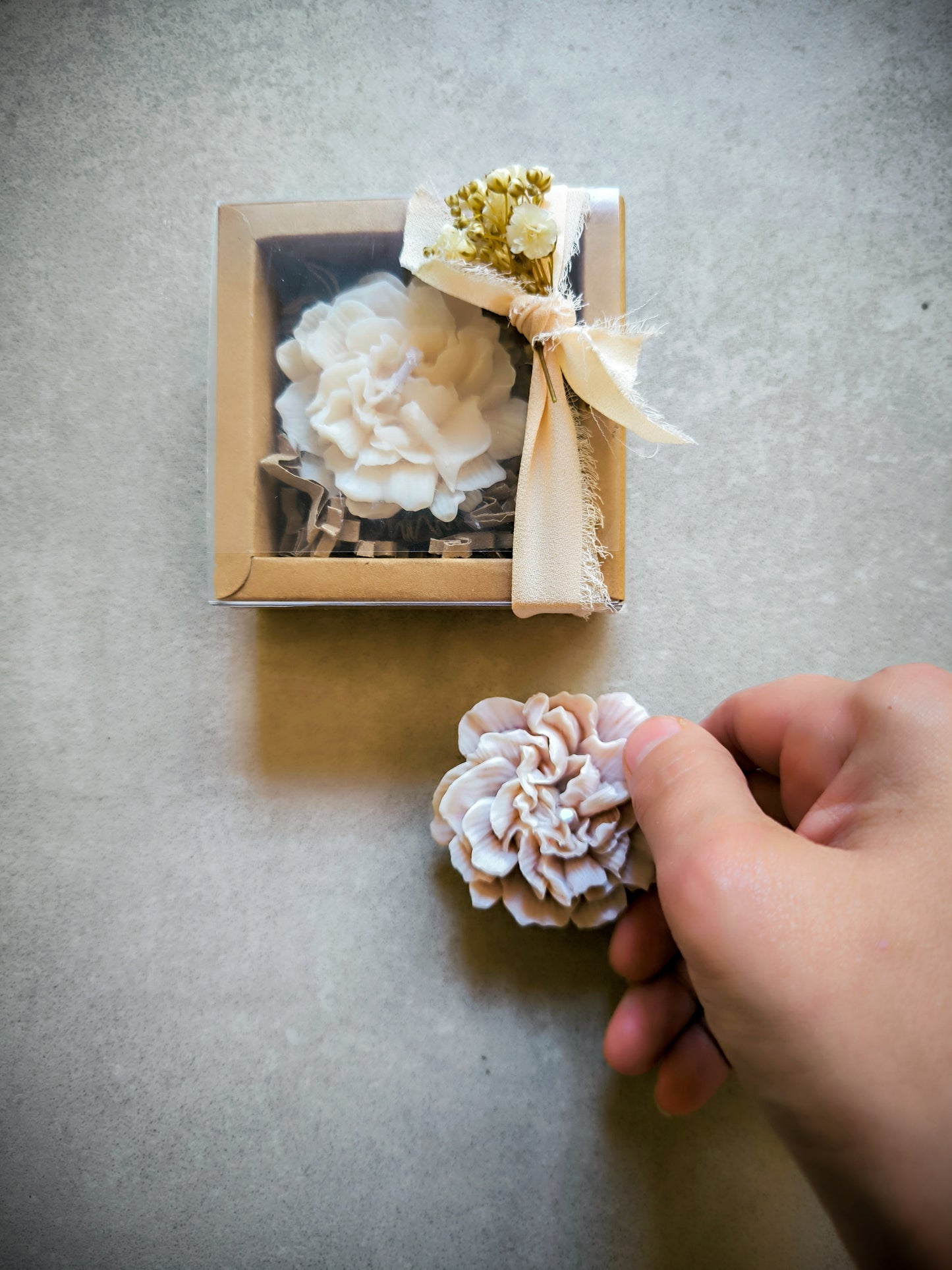 CAJA VELA GARDENIA AROMÁTICA